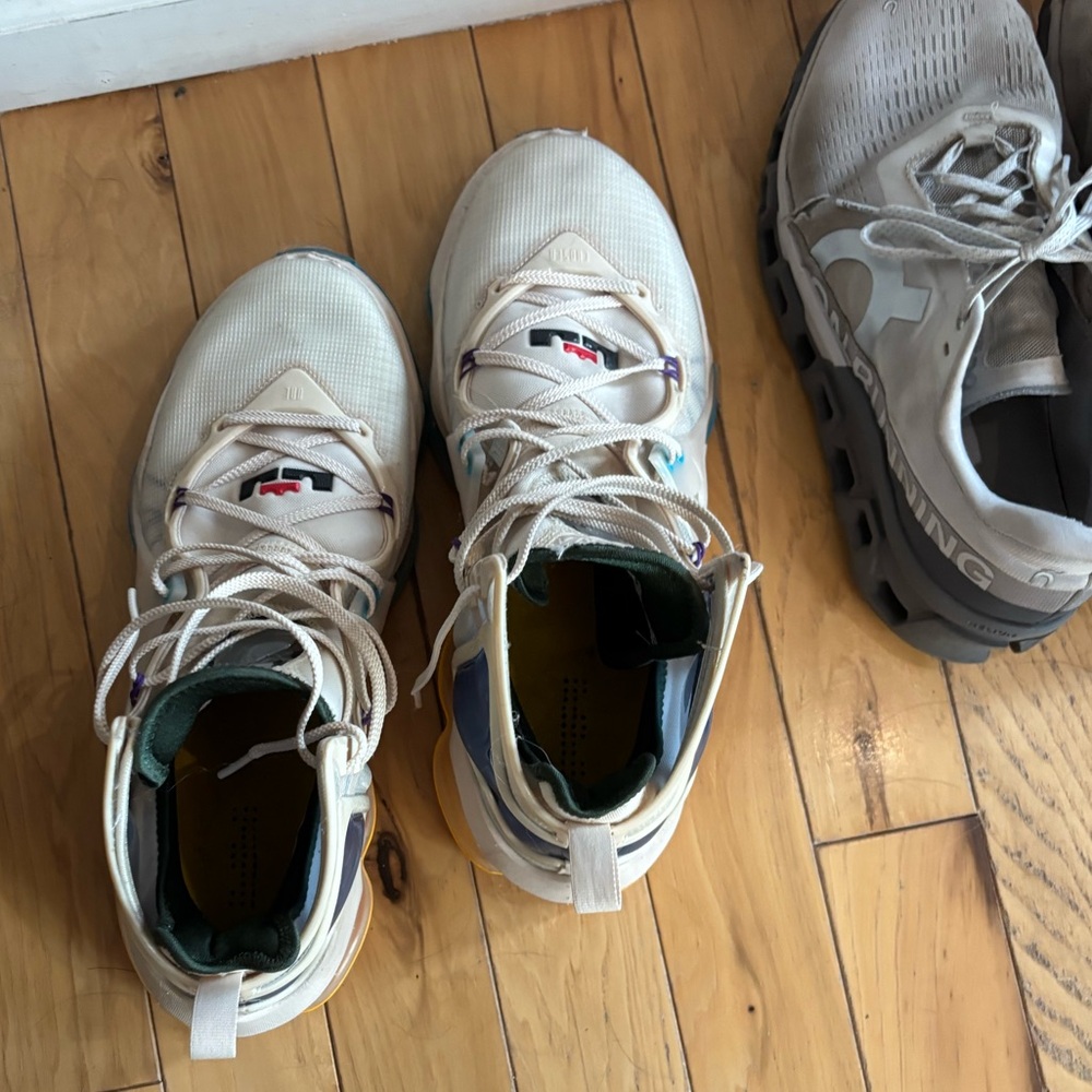 Nike Men's Athletic Shoes - Minneapolis Lakers color way